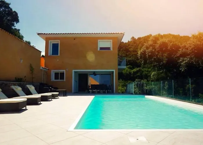 Villa Mare E Monte