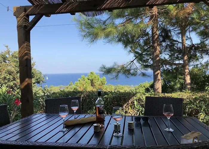 Mare E Monte Feriehus Favone